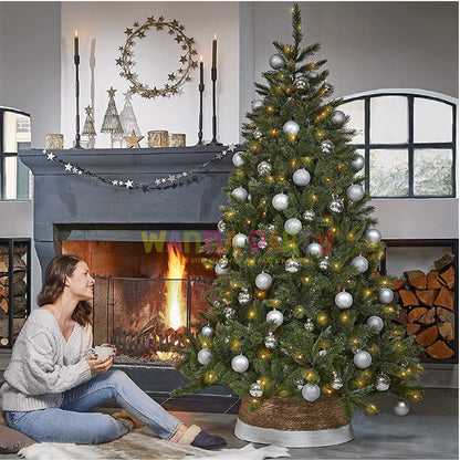 Grassy Finish Dense Green Christmas Tree with 762
