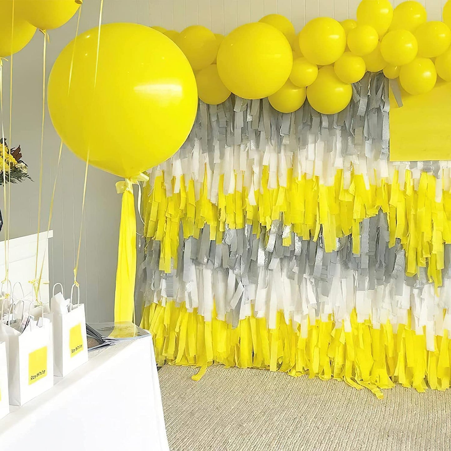 Yellow Crepe Streamers - 4PC