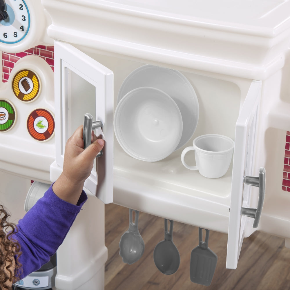 Great Gourmet Kitchen by Step2 — kids activity toy for outdoor play and birthday gifts - image 9